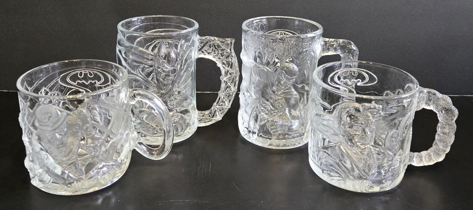 MCDONALD\'S 1995 BATMAN & ROBIN MUGS Complete Set of 4 Glass Glasses Vintage