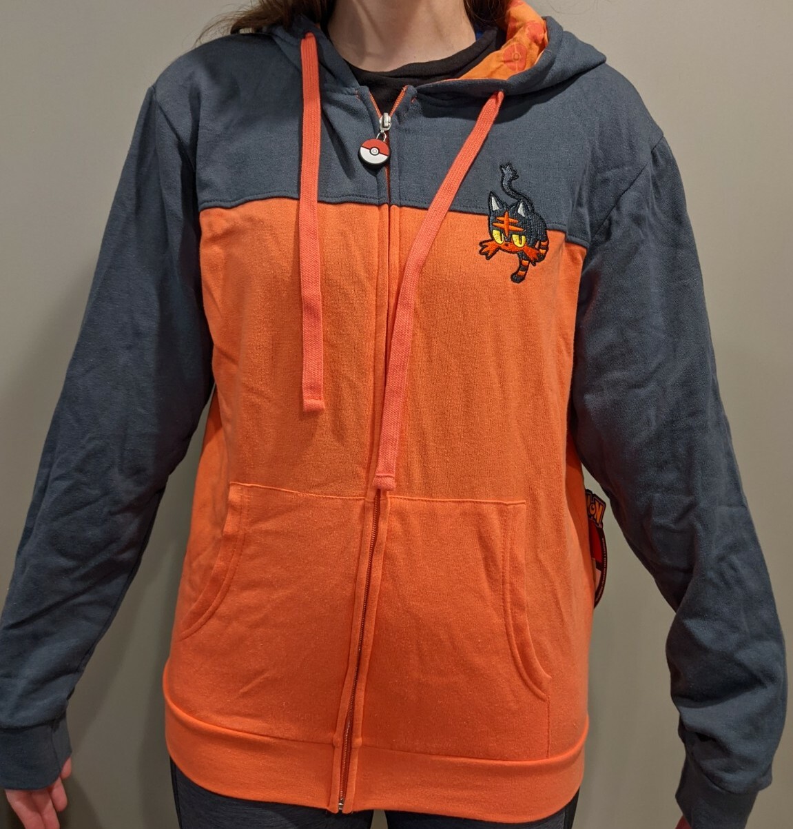 Thinkgeek Pokemon Rowlt Hoodie Sweatshirt litten small new with tag Thinkgeek Pokemon Rowlt Hoodie Sweatshirt litten small new with tag