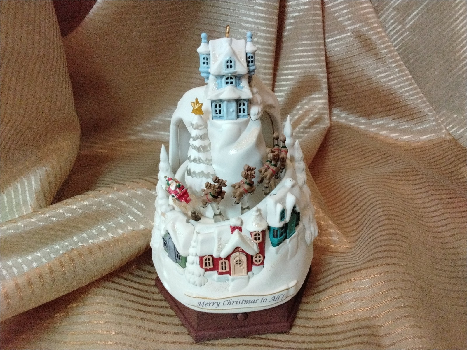2012 Hallmark Keepsake Merry Christmas To All Holiday Ornament Works