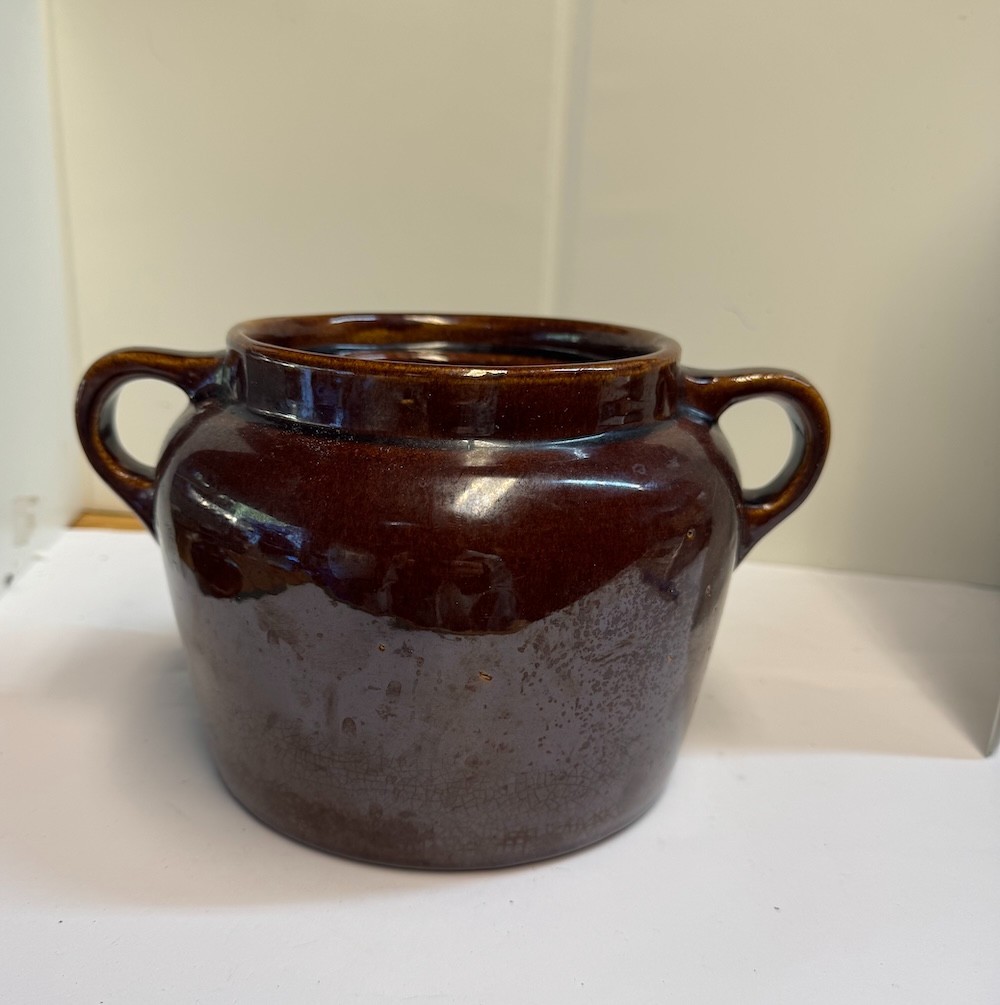 HULL BROWN DRIP BEAN POT WITH CRACKED LID STONEWARE 1 qt 8\ HULL BROWN DRIP BEAN POT WITH CRACKED LID STONEWARE 1 qt 8\