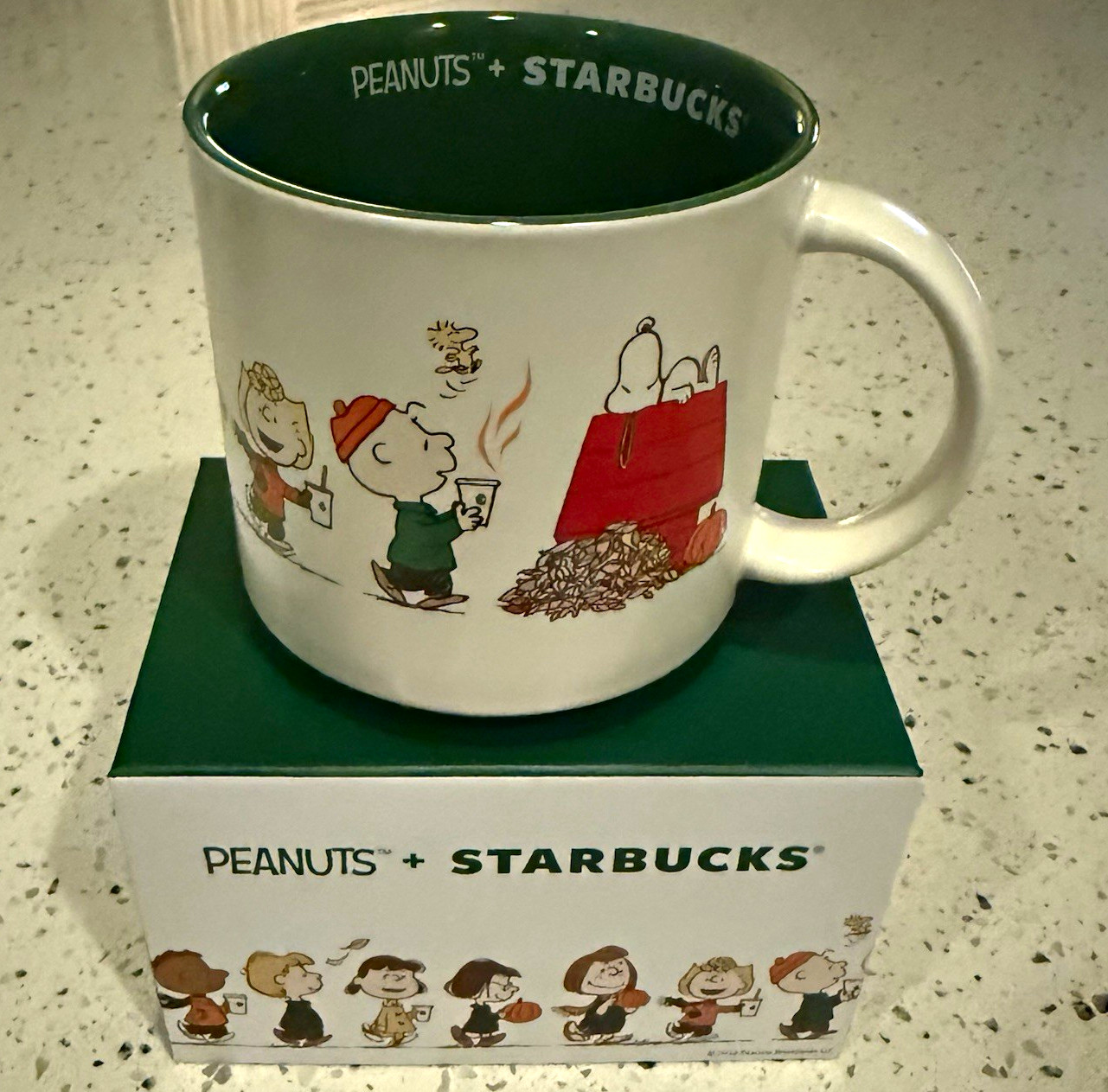 Starbucks Peanuts Snoopy Charlie Brown Ceramic Mug White/Green w/ Box