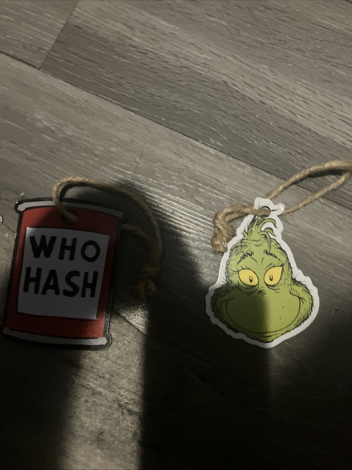 Dr Seuss The Grinch & WHO HASH Mini Metal Wall Art Christmas Ornament Dr Seuss The Grinch & WHO HASH Mini Metal Wall Art Christmas Ornament
