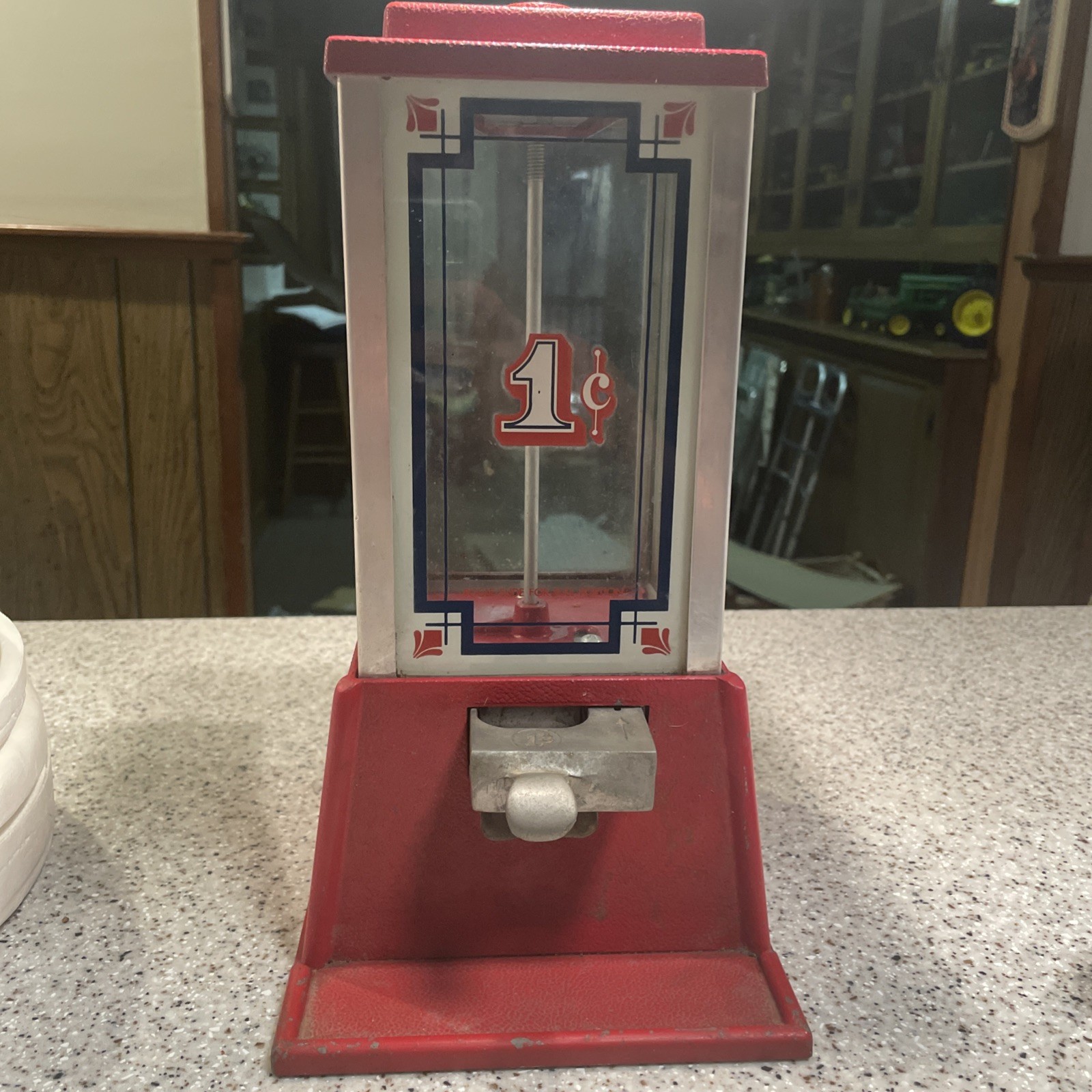 Vintage DEAN 1 Cent Penny Arcade Red Candy Gumball Machine Works