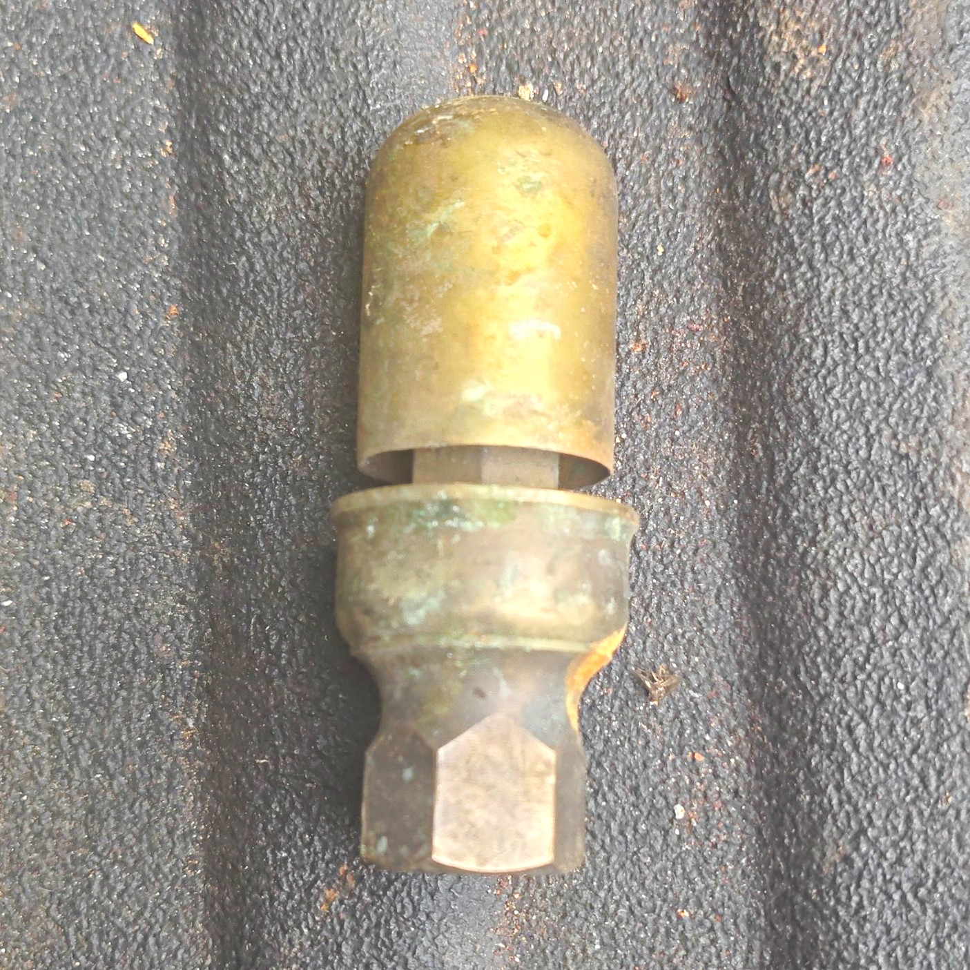 Antique Steam Whistle 3 In Tall Has Clear Tone Solid Brass 1\/8 Npt Threads