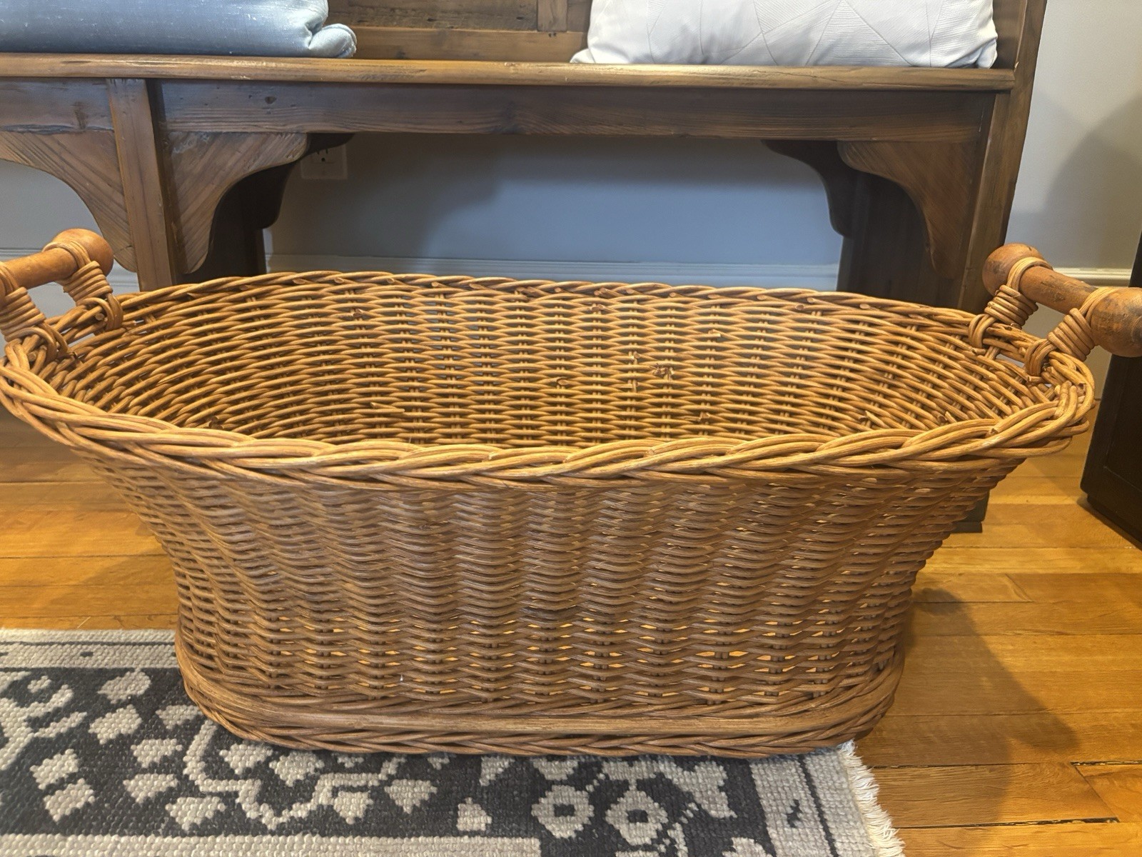 XL Early-Mid 20th Century French Boulangerie Shop Basket