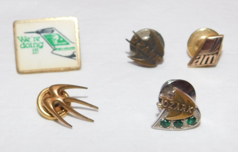 Vintage 10kt Gold Ozark Airlines Employee Service Pin Plus 4