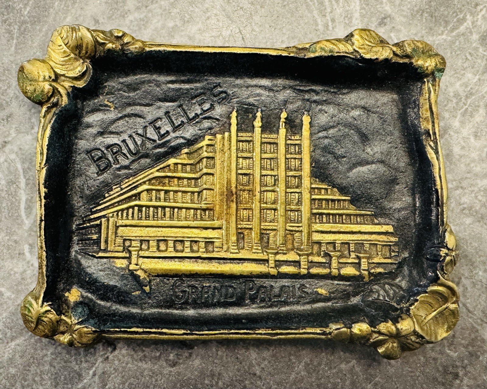 Vintage Bruxelles Grand Palais SOUVENIR CHANGE TRAY