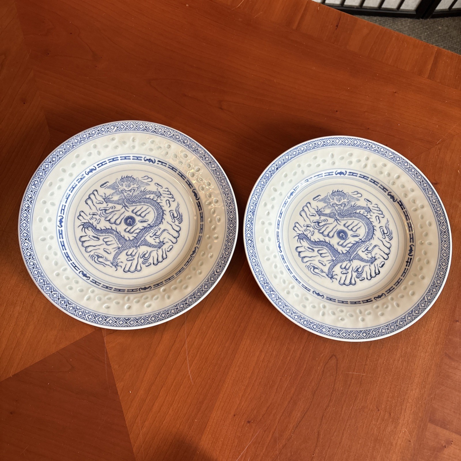 2 Jingdezhen Chinese Rice Grain Porcelain 10” Plates Blue White Dragon Vintage
