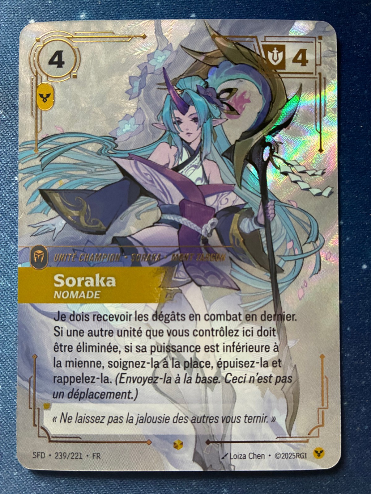 Riftbound Soraka Nomade SFD-239/221 Showcase Overnumbered Foil FR Spiritforged