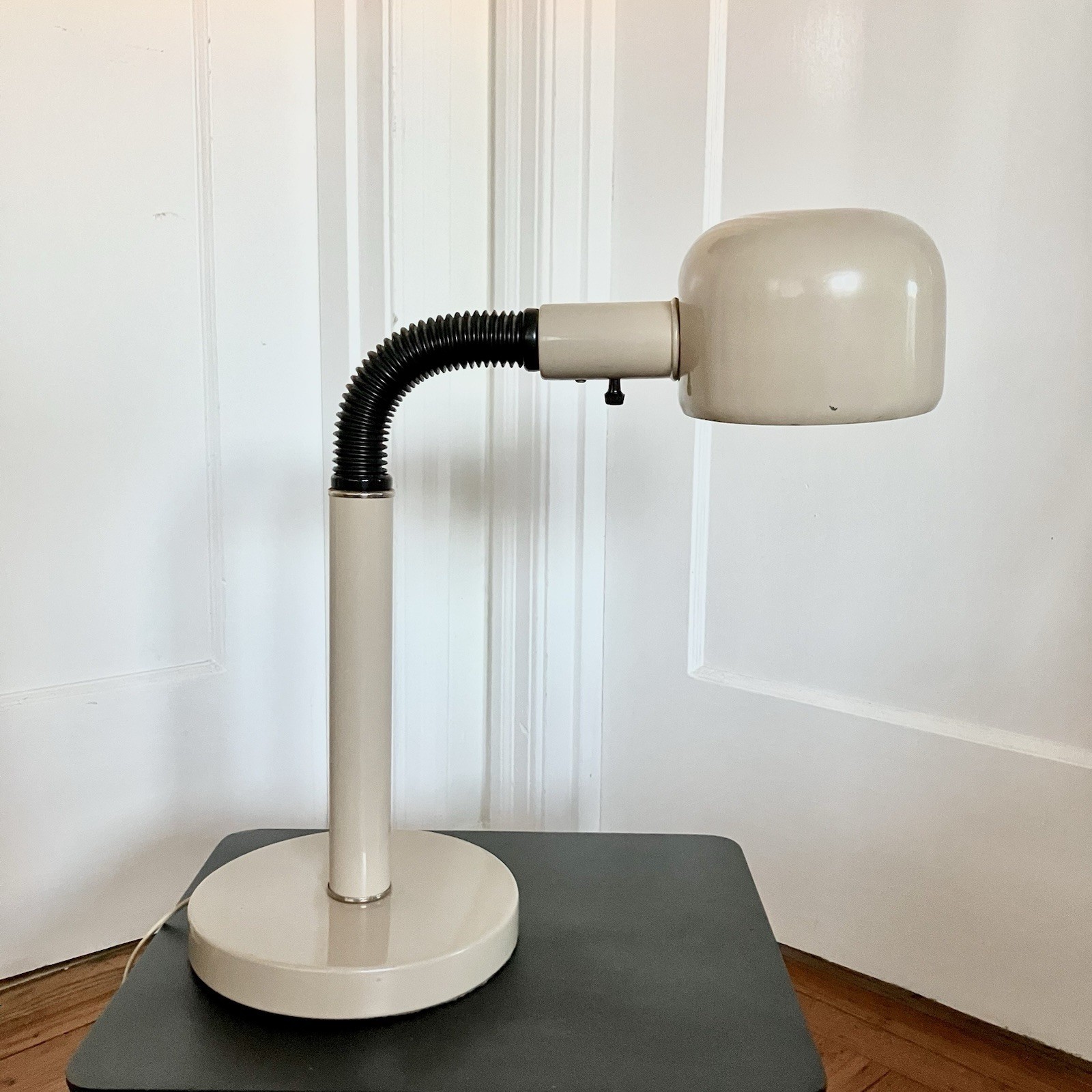 Vintage Space Age Cobra Table Lamp - Gooseneck Desk Light MCM Off-White Sweden
