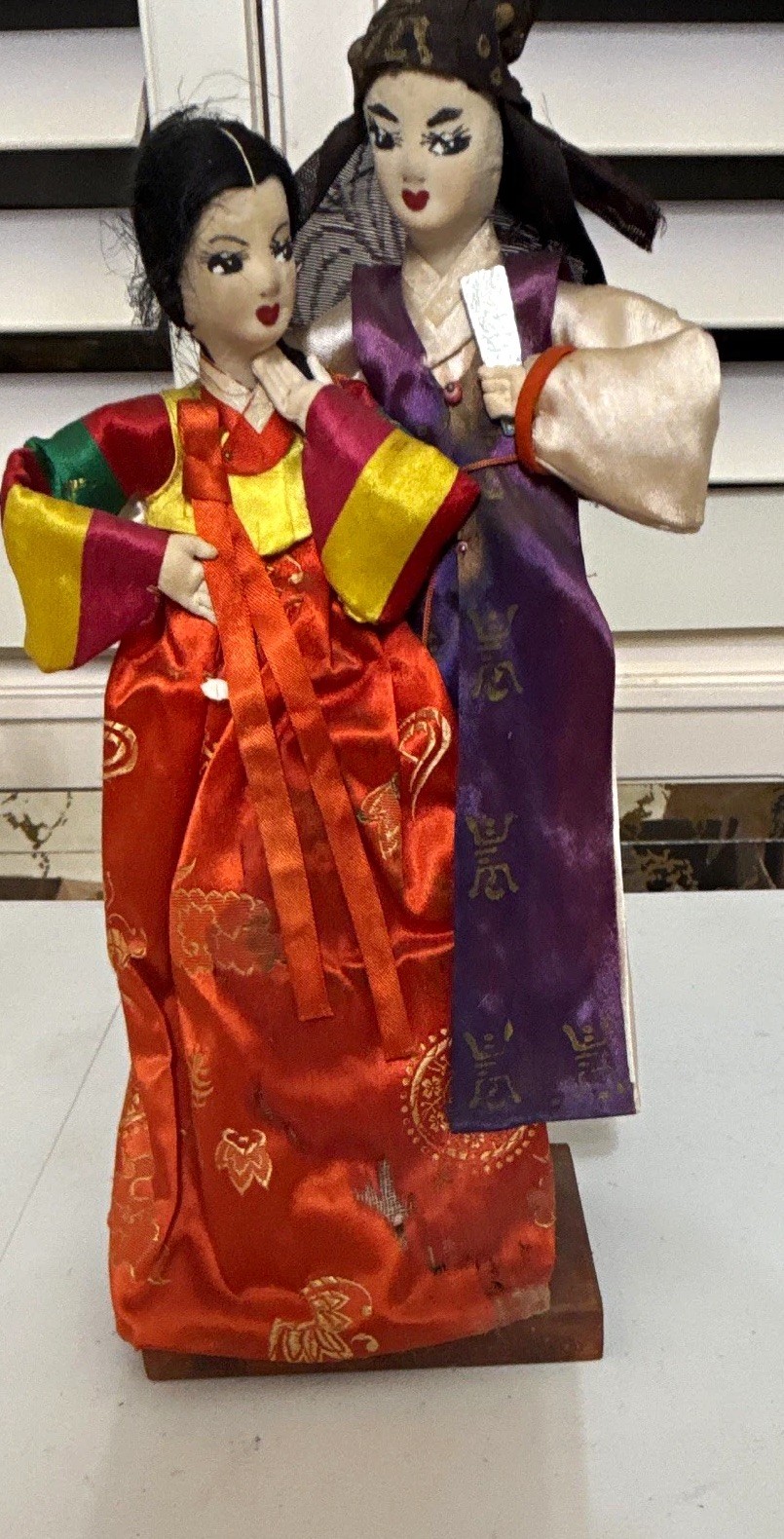 Korean Traditional Hanbok Couple Figurine Dolls Set on Wooden Base
