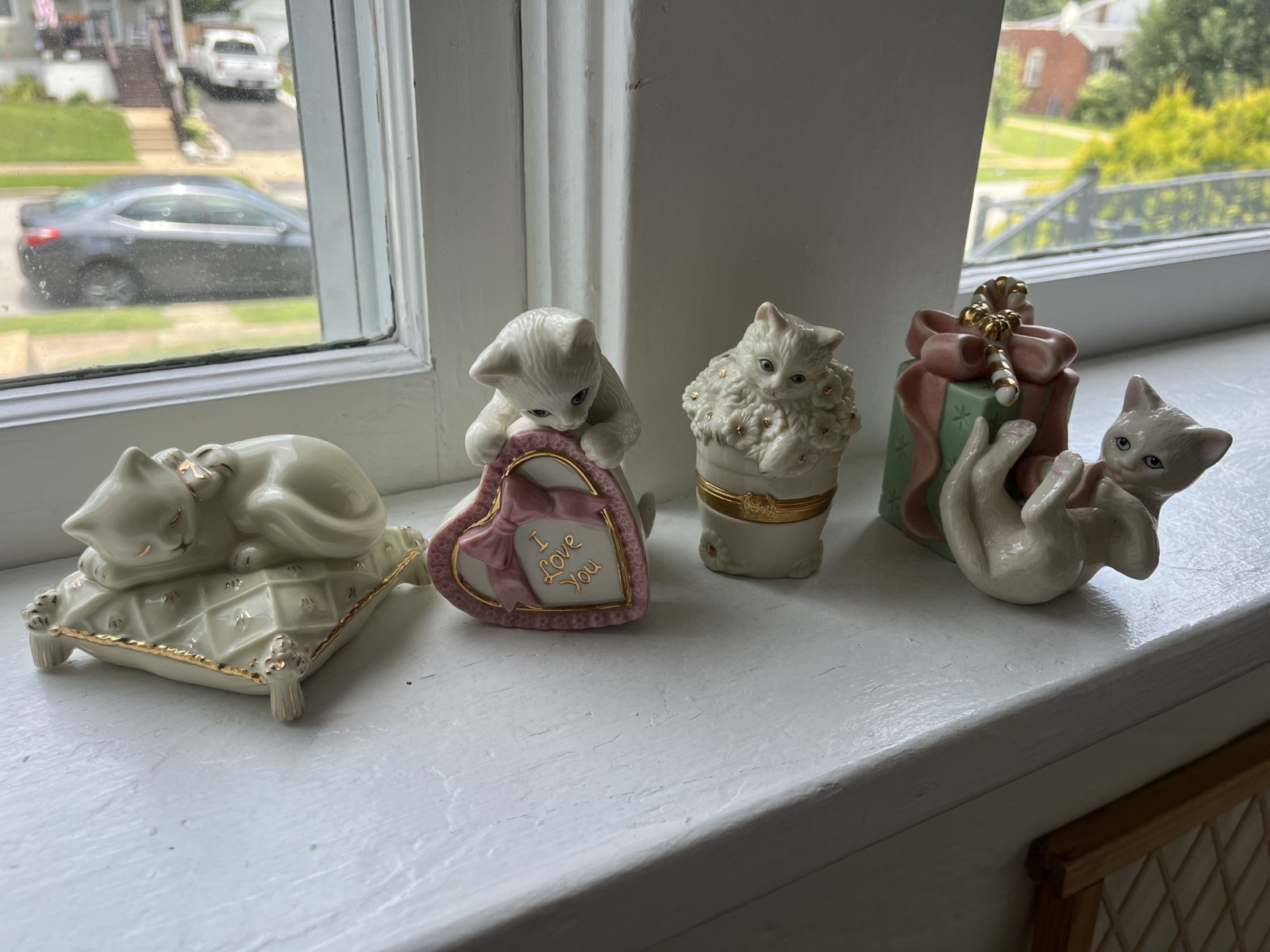 Lenox Cat Figurine Collection – 4 Pieces Beautiful collection of authentic Lenox