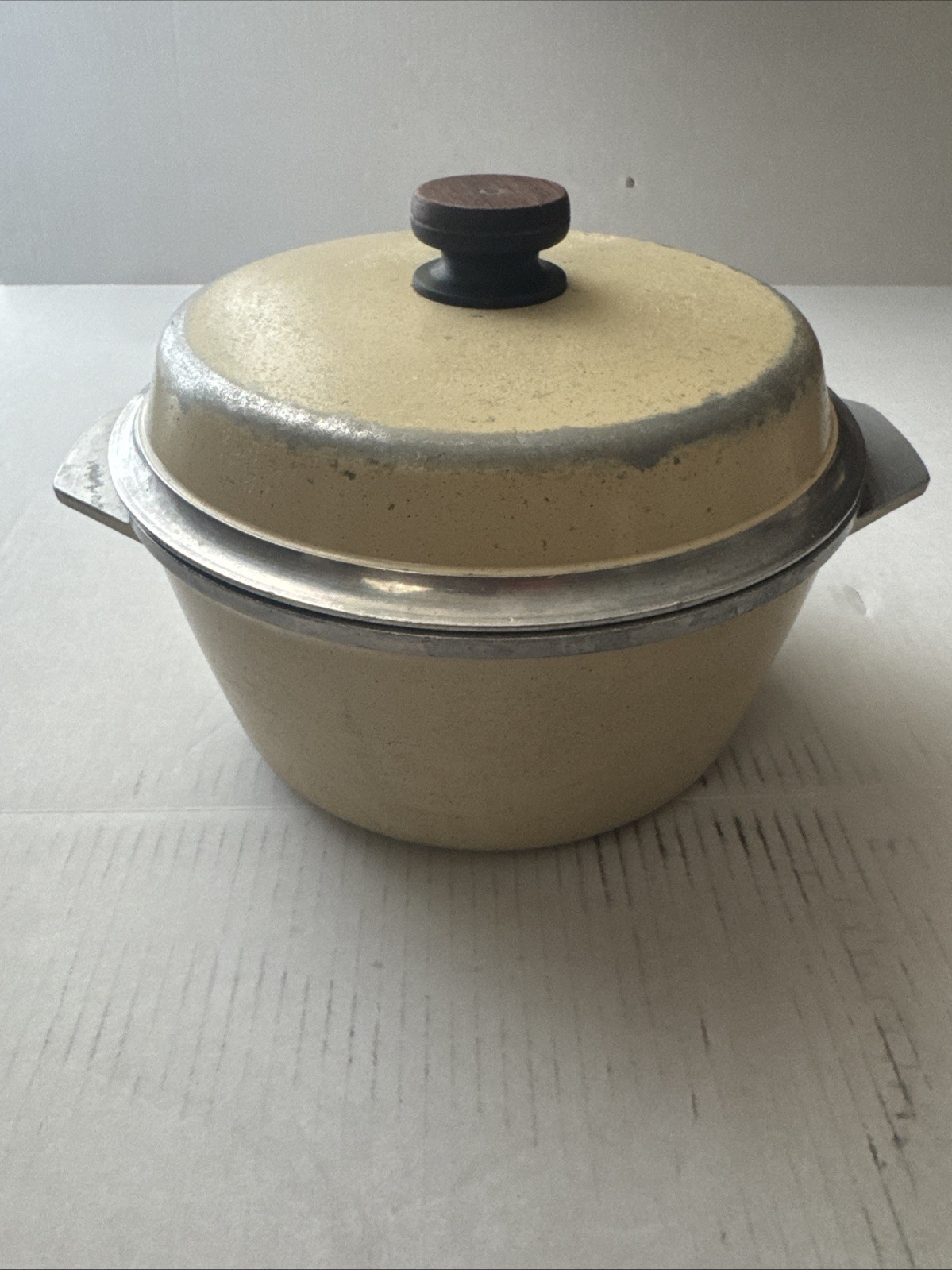 Vintage KF Kitchen Fair Almond 11” Cast Iron Aluminum Stock Pot Dutch Oven Lid