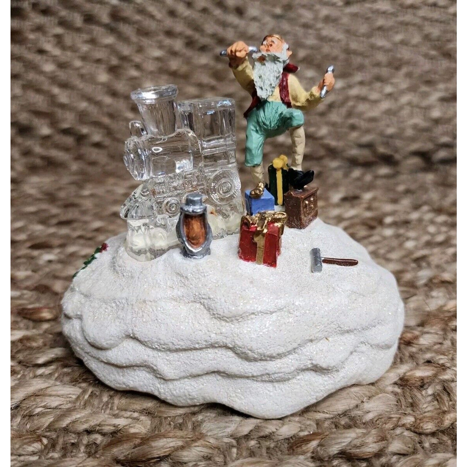 Vintage Figi Graphics Santa\'s Crystal Valley \