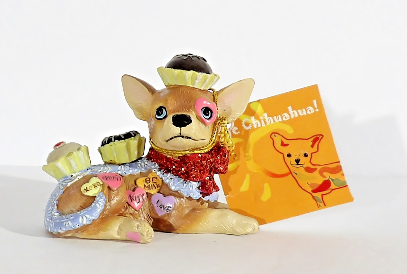 Aye Chihuahua CUPCAKES 2010 Westland Giftware Figurine #13685