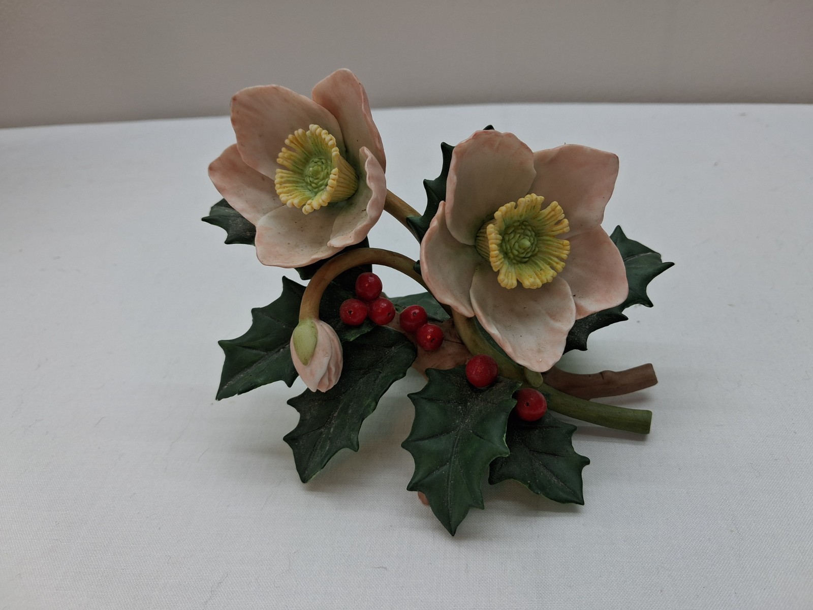 1989 Lenox Porcelain Christmas Rose and Holly Limited Edition 4\ 1989 Lenox Porcelain Christmas Rose and Holly Limited Edition 4\