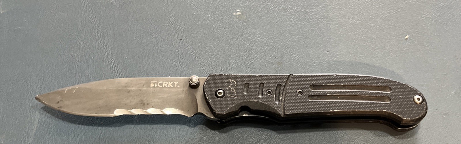 CRKT Ignitor 6855 Veff Serrated 3.38