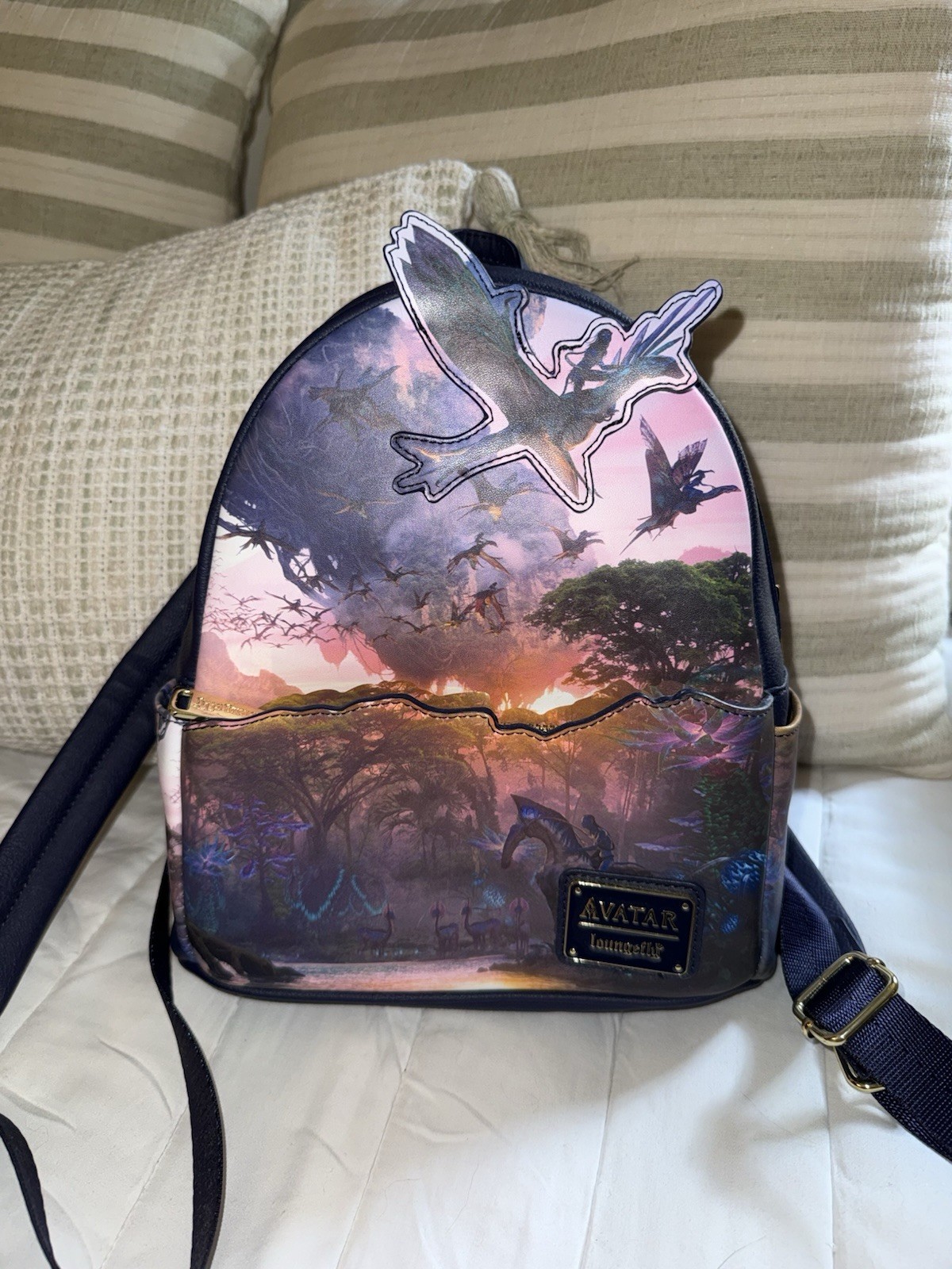 RARE UNIQUE Disney Parks Pandora The World Of Avatar Loungefly Mini Backpack