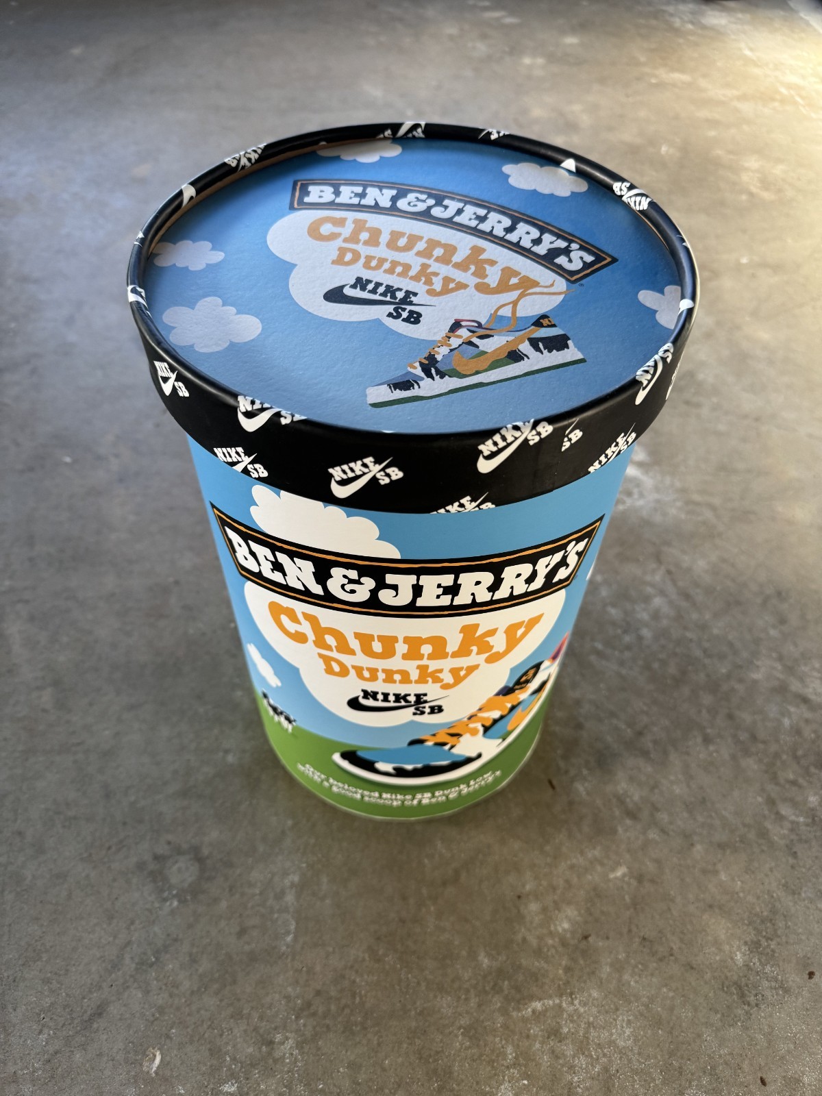 Nike SB x Ben & Jerry's Chunky Dunky F & F Carton Special Box (NO SHOES)