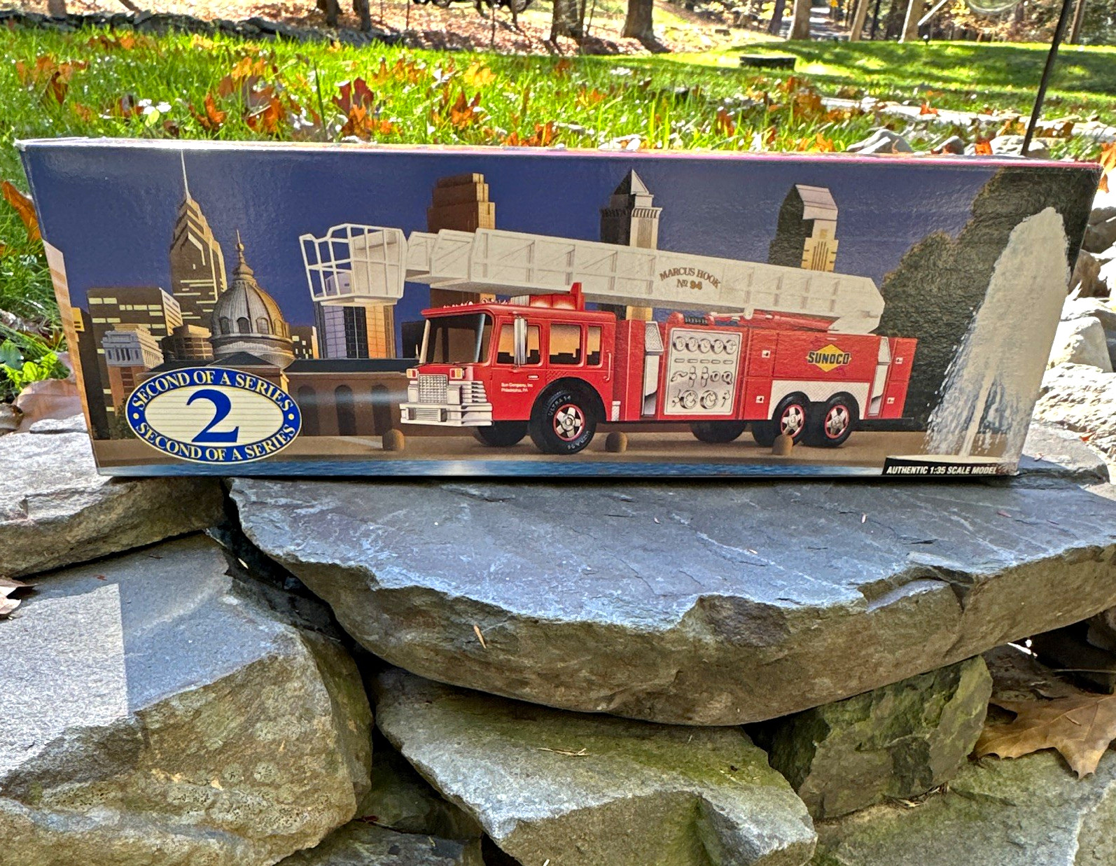 Vintage 1995 Sunoco Aerial Tower Toy Fire Truck Collector\'s Edition New in Box