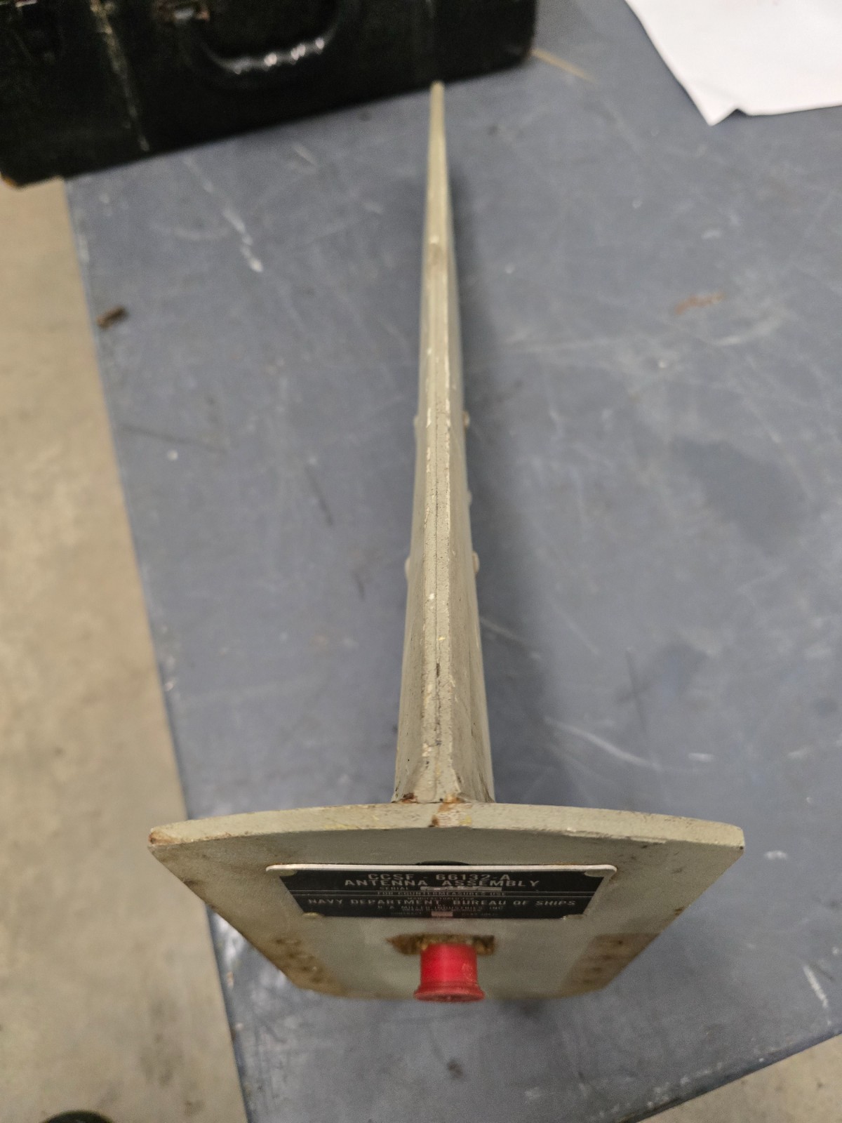 Vintage US Navy CCSF-66132-A Countermeasures Blade Antenna R.A. Miller Bureau of