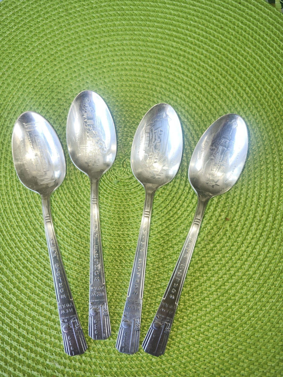 VTG Souvenir 1939 NY World\'s Fair Spoon - made by Wm Rogers MFG - Silver Plated VTG Souvenir 1939 NY World\'s Fair Spoon - made by Wm Rogers MFG - Silver Plated