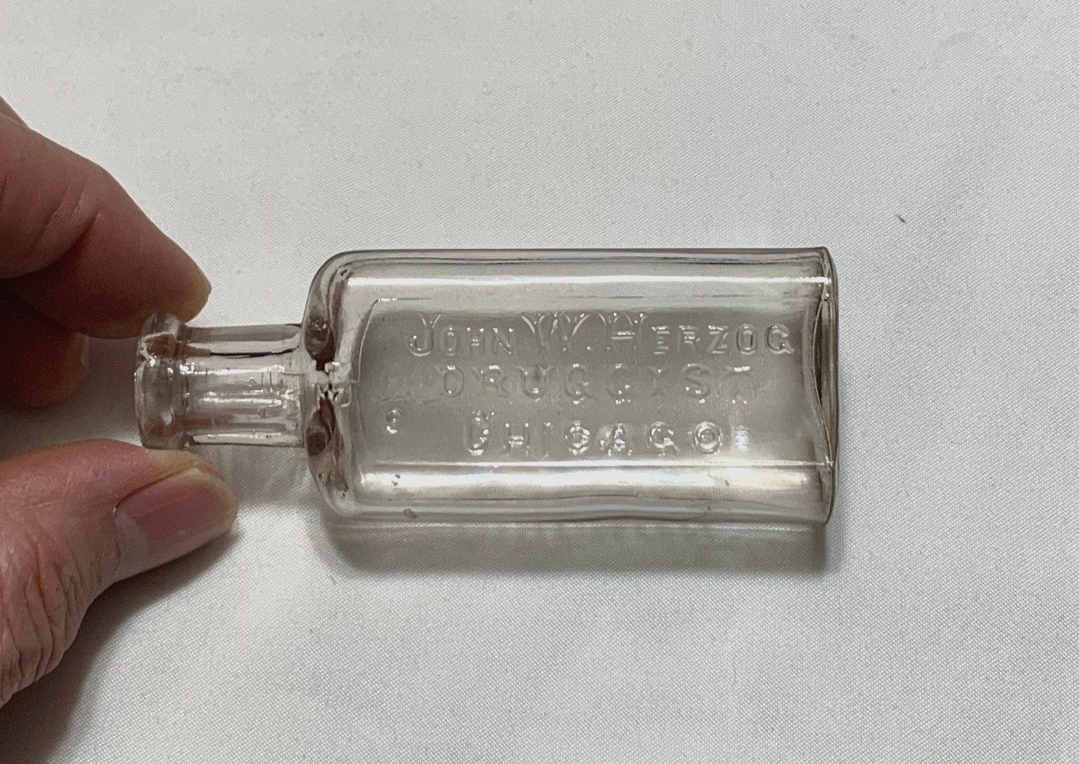Antique John W. Herzog druggist Bottle Chicago ILLNOIS ILL. IL.