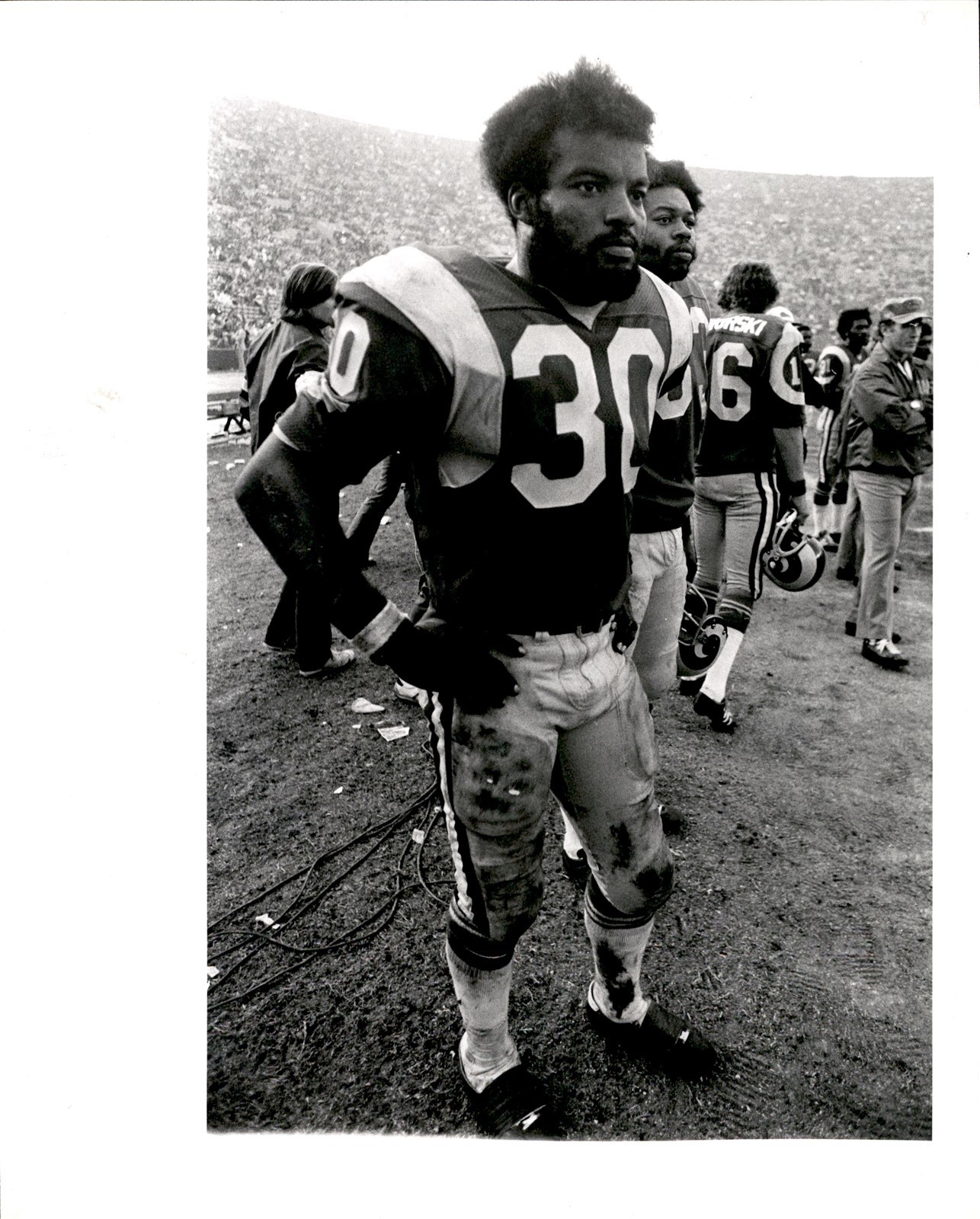 LD439 Original Photo LAWRENCE MCCUTCHEON RON JAWORSKI 1970s LOS ANGELES RAMS