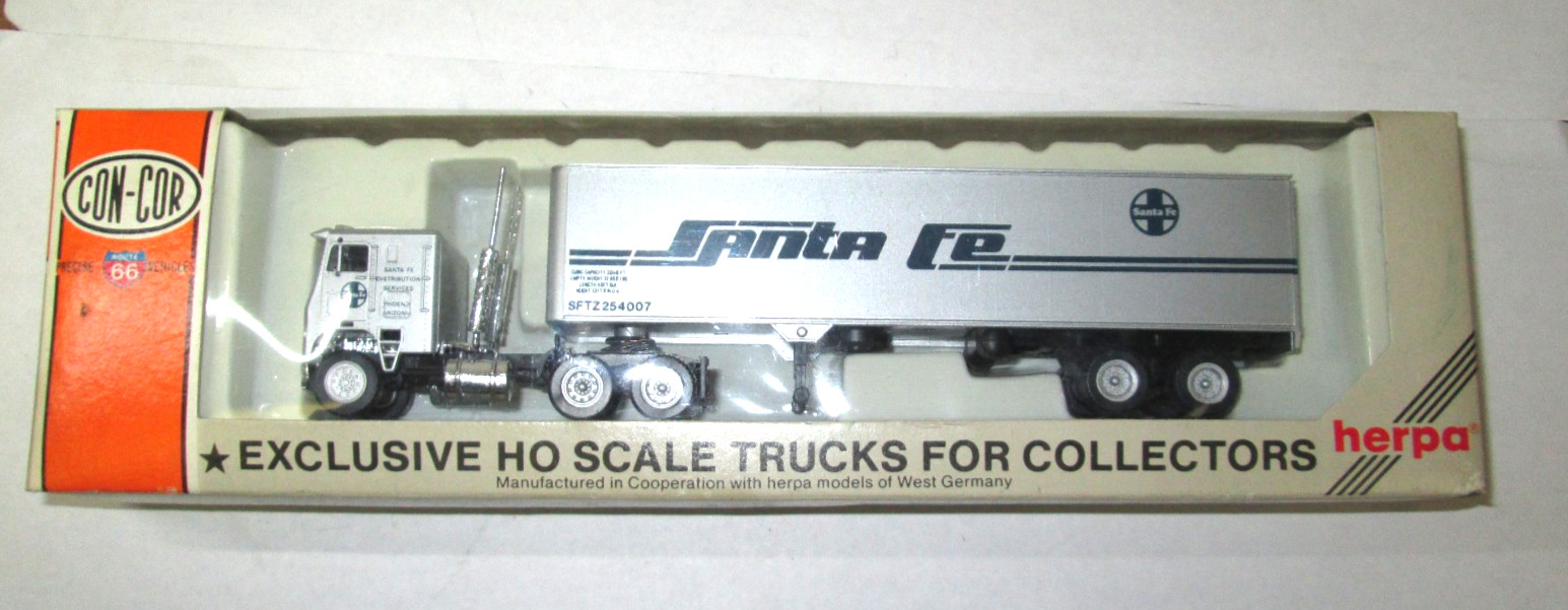 Con-Cor Herpa Truck & Trailer 