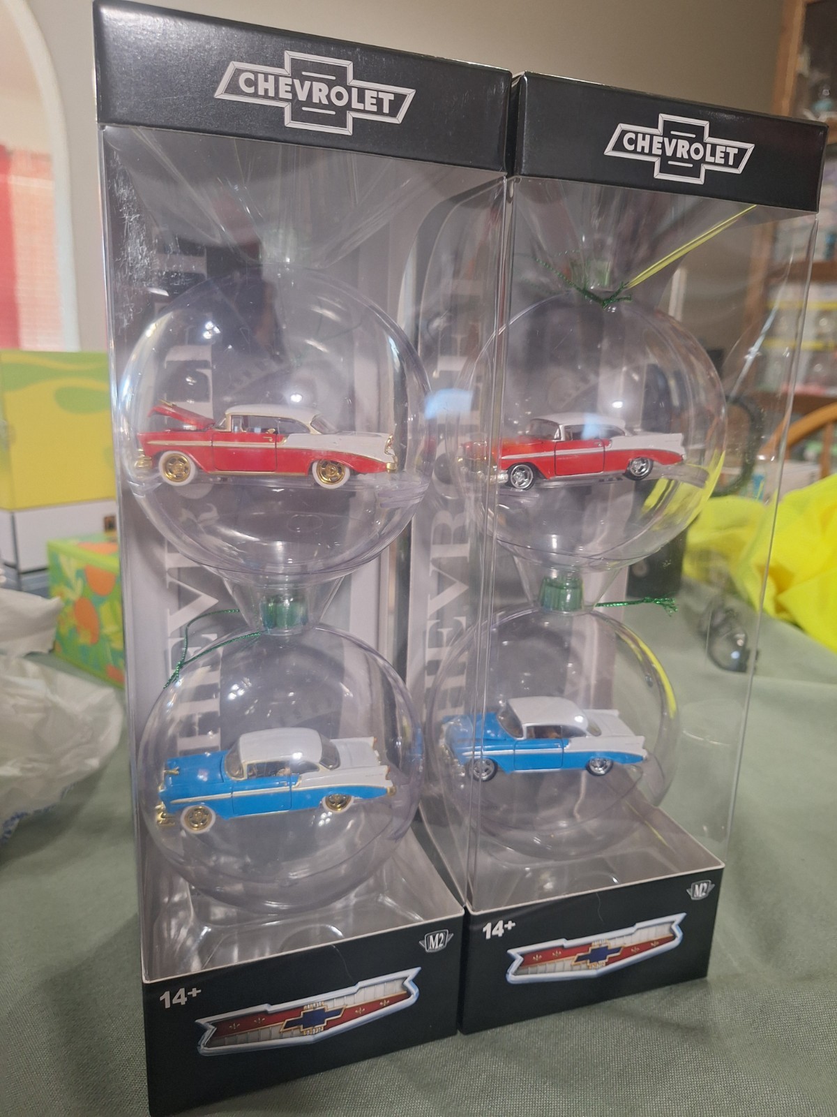 M2 machine Christmas Set Of 2 bell-Air 1956 Chevy With Chase Version 