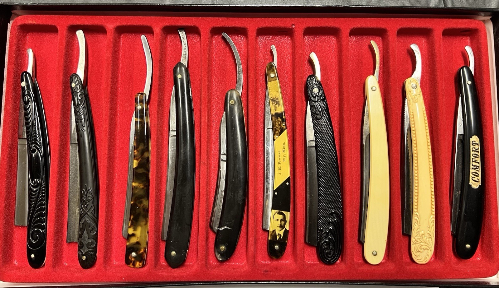 Vintage Straight Razor - Lot of 10 in case Vintage Straight Razor - Lot of 10 in case