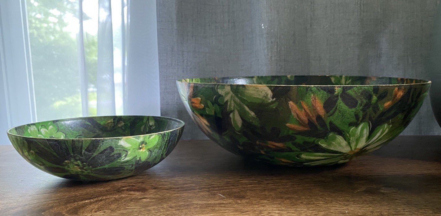 Vintage MCM Mid Century Fiberglass Bowls 11” & 6.5” Green Orange Floral Vintage MCM Mid Century Fiberglass Bowls 11” & 6.5” Green Orange Floral