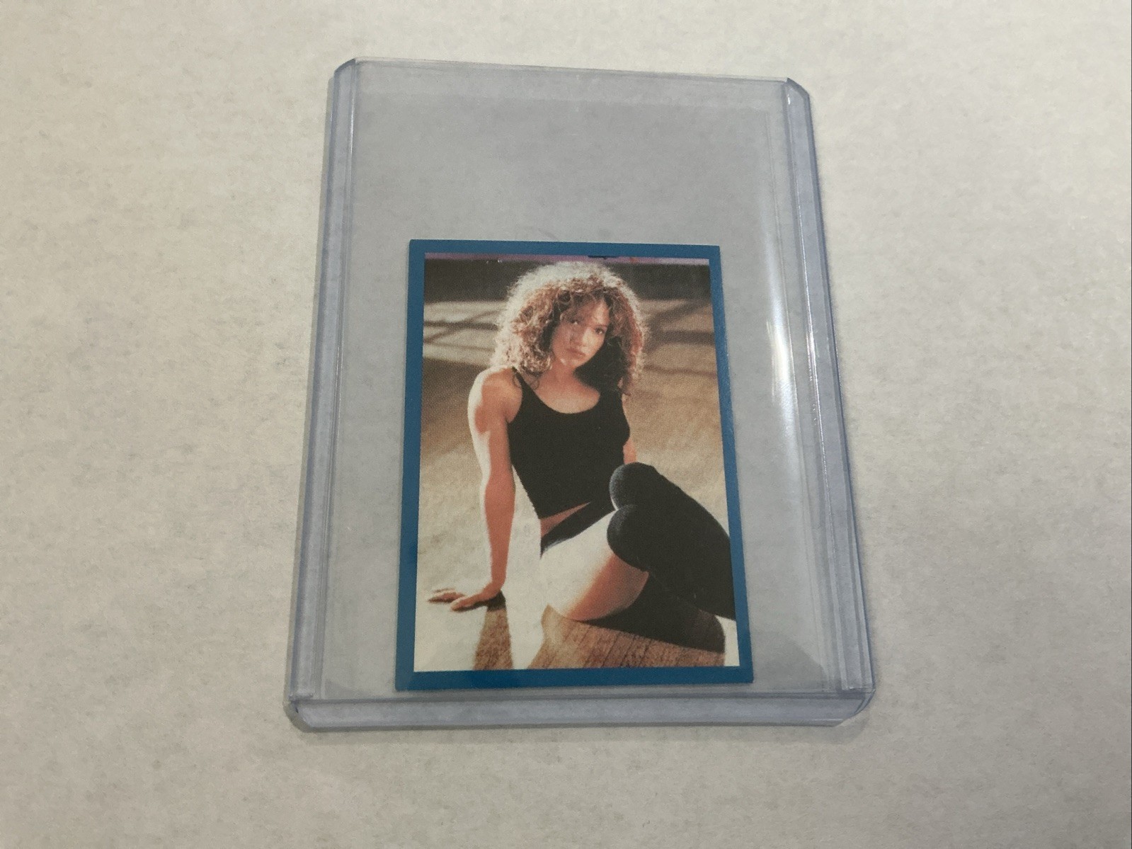 Vintage 2003 Jennifer Lopez Mediumpres Superstars Serbian Rookie Card RARE #108