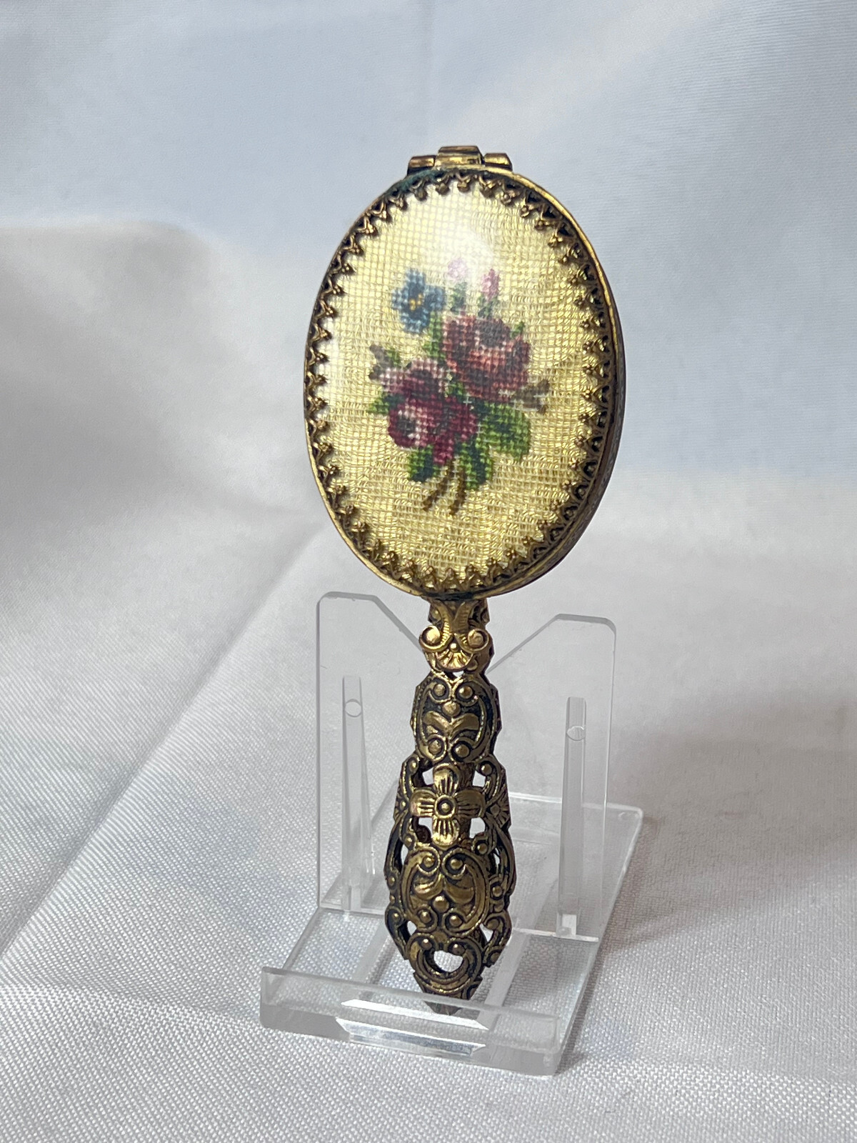 Vtg Hand Mirror Compact Ornate Petit Point Ormalu Powder Box W/Screen & Puff