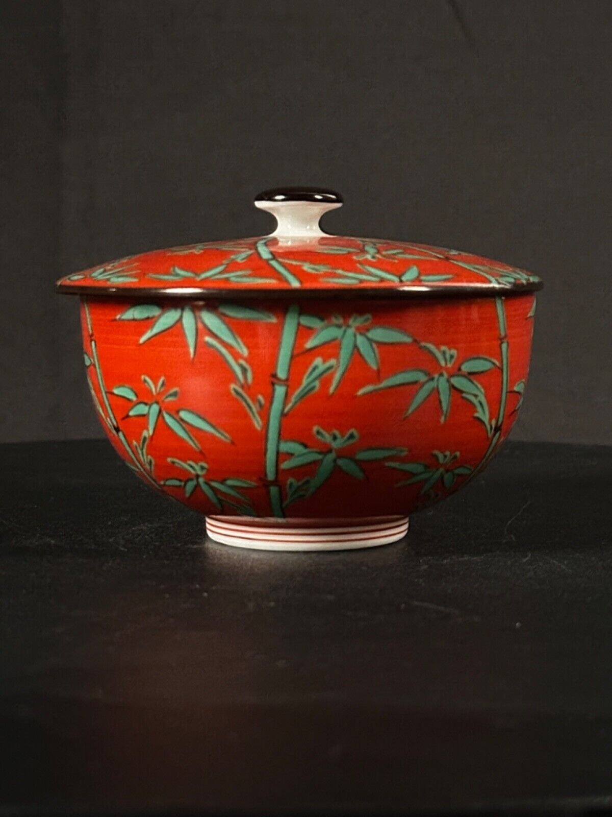 Vintage Japanese Kutani Red Porcelain Lidded Tea Bowl, Handcrafted Ceramics, Tra