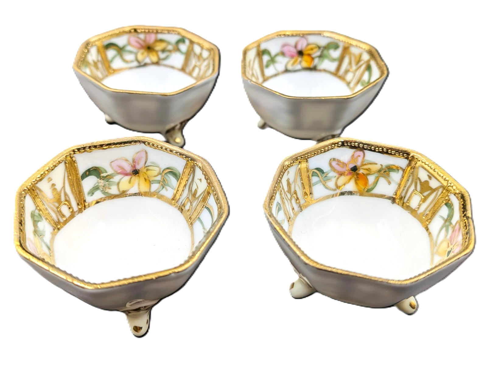 4 Nippon Octagon Open Salt Cellars 3 Ftd. Gold Trim Beaded Edge Hand Painted VG. 4 Nippon Octagon Open Salt Cellars 3 Ftd. Gold Trim Beaded Edge Hand Painted VG.