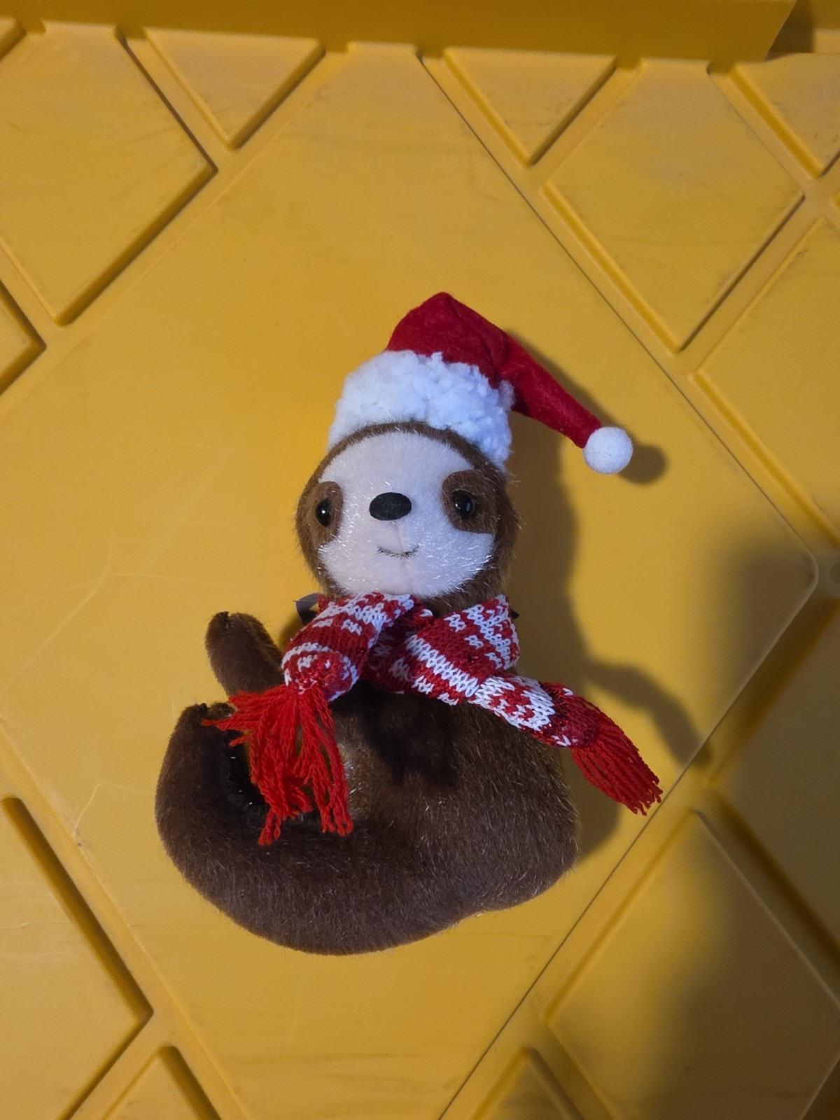 Cute Christmas Sloth Plushir Foe Bottle Or Tree Branch