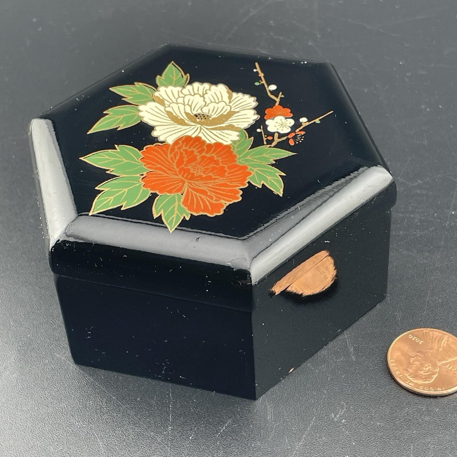 Vtg Asian Black Lacquered Keepsake Box, Hexagon Peony Motif