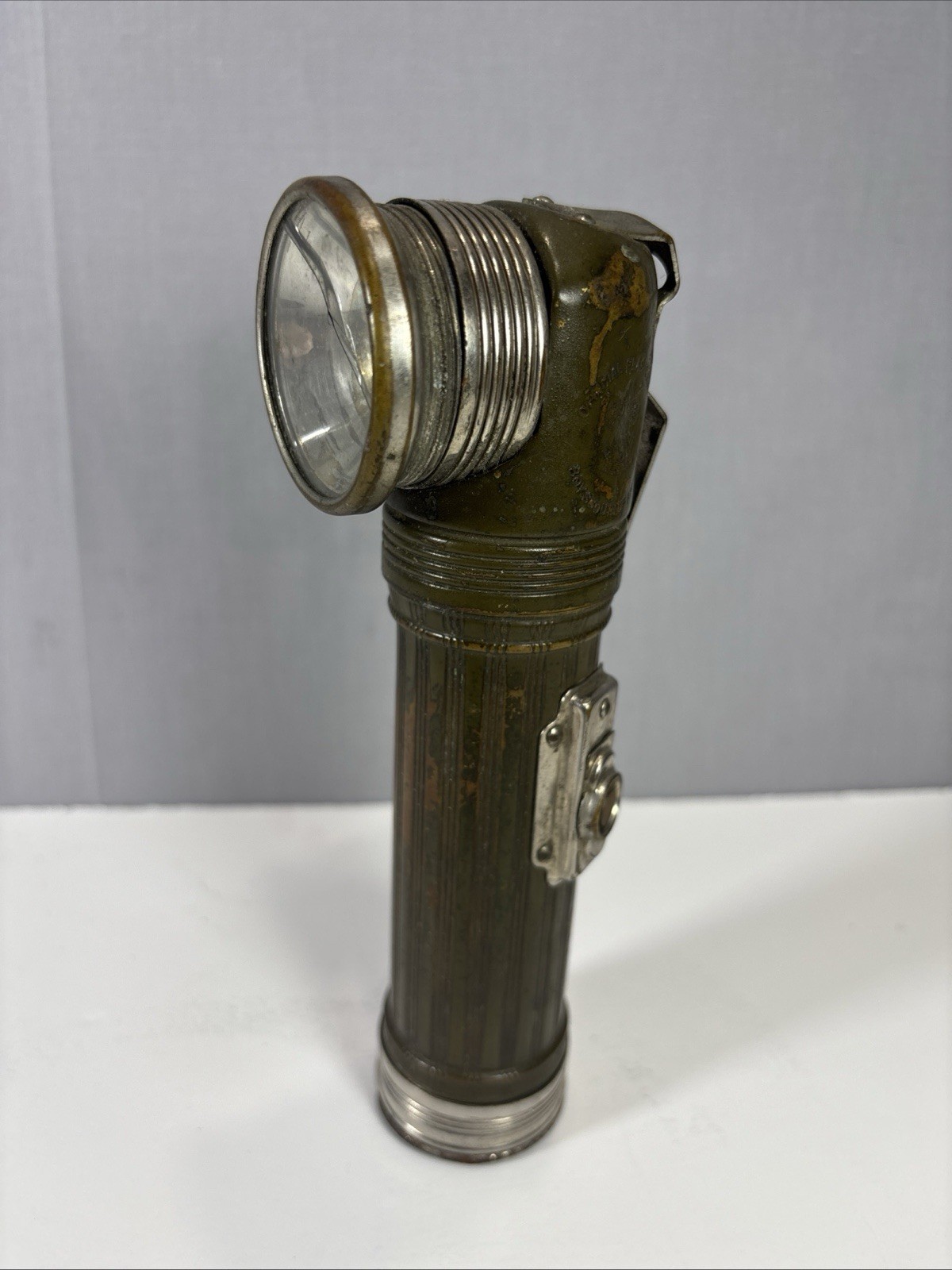 Vintage Eveready 2697 Official Boy Scouts of America BSA Angle Flashlight 