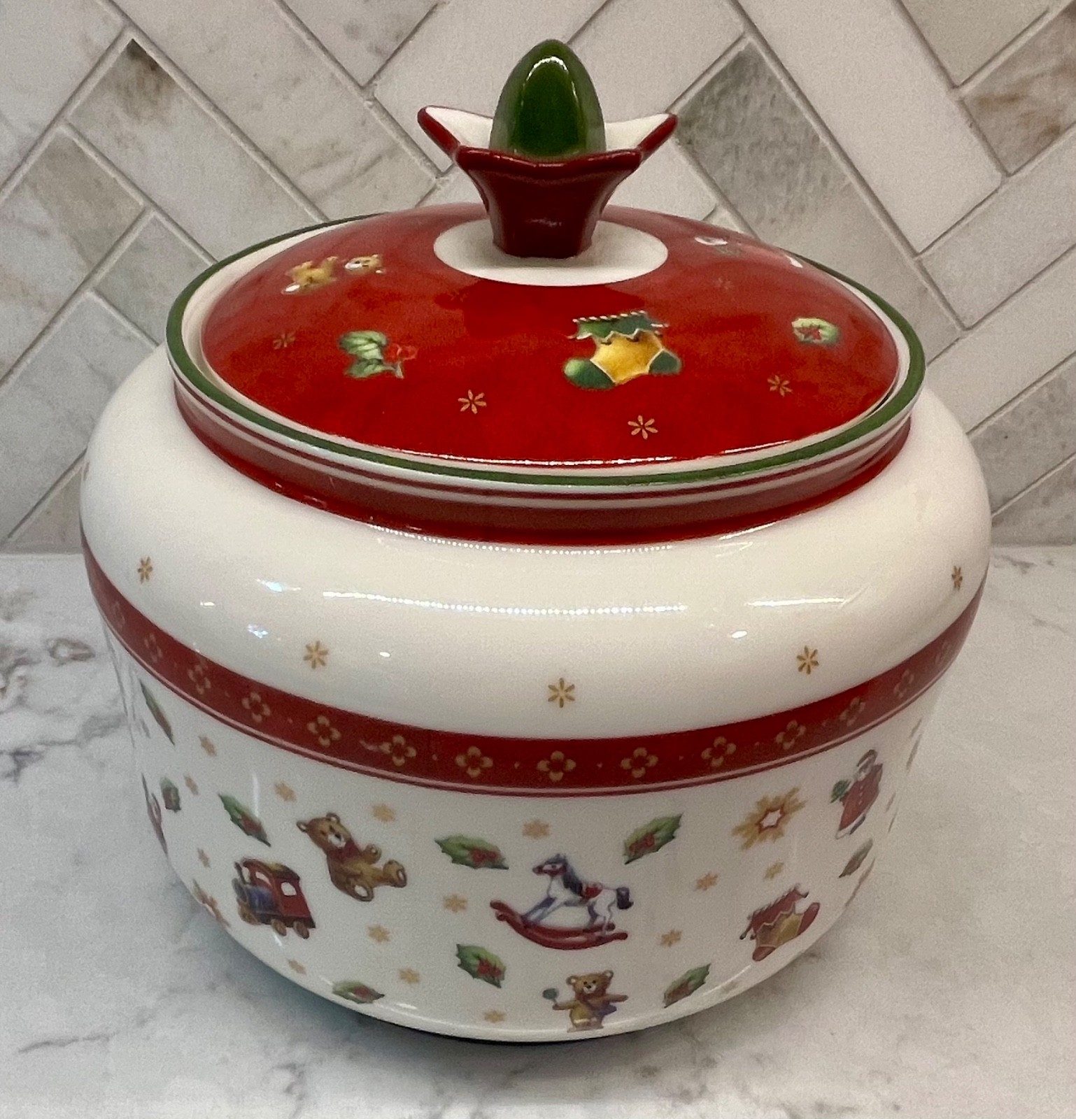 Villeroy & Boch Toy's Delight Canister / Treat Jar with Original Box
