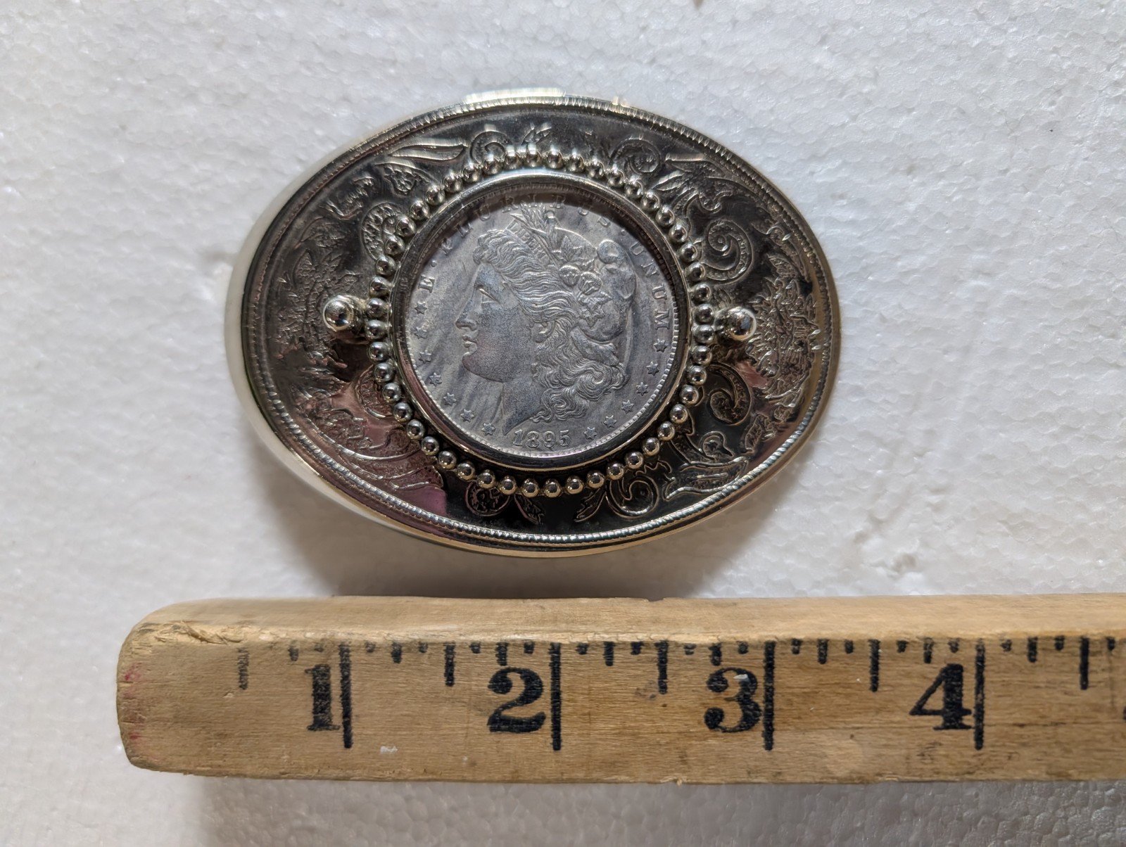 Vtg Western Silver-Tone Oval Belt Buckle Novelty 1895 U.S. Morgan Silver Dollar Vtg Western Silver-Tone Oval Belt Buckle Novelty 1895 U.S. Morgan Silver Dollar