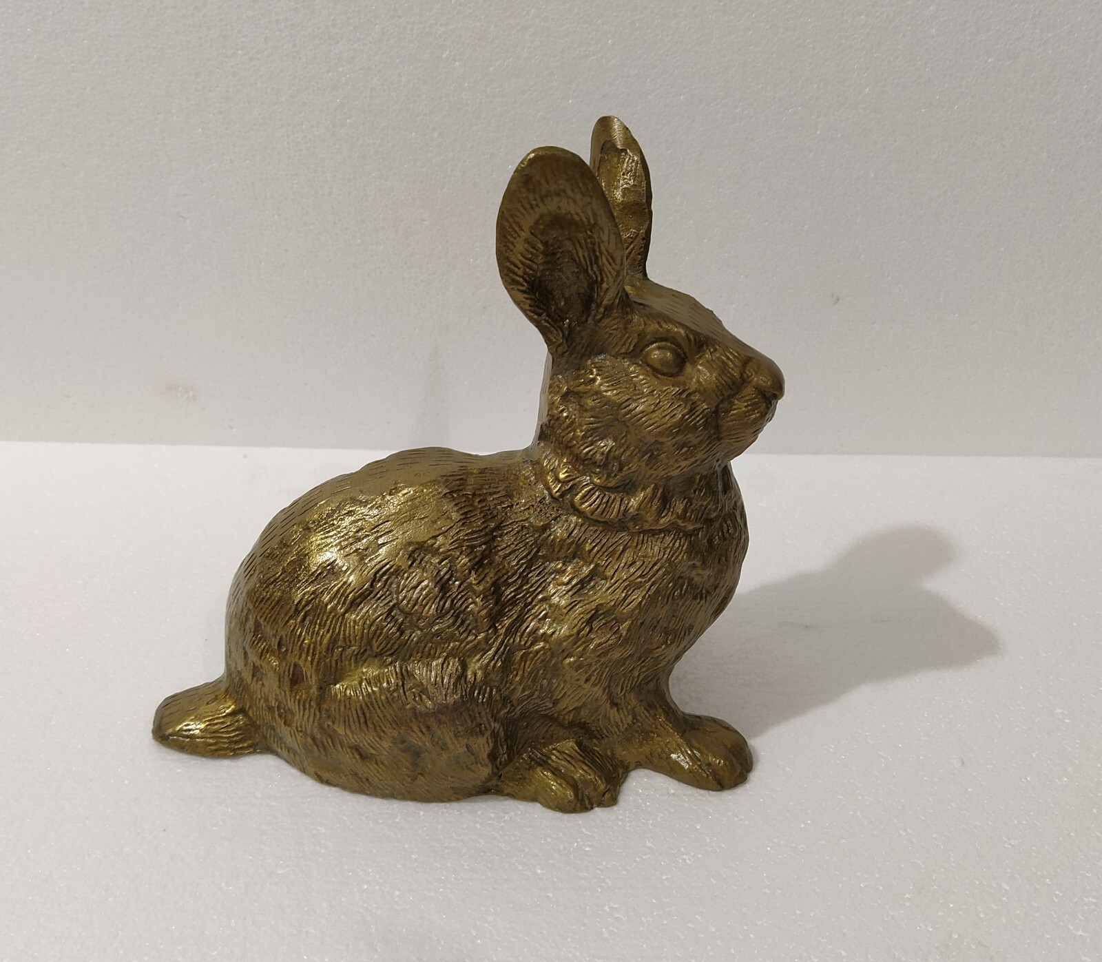 Vintage Big Rabbit Metal Easter Bunny Figurine Statue bronze finish 9 in Vintage Big Rabbit Metal Easter Bunny Figurine Statue bronze finish 9 in
