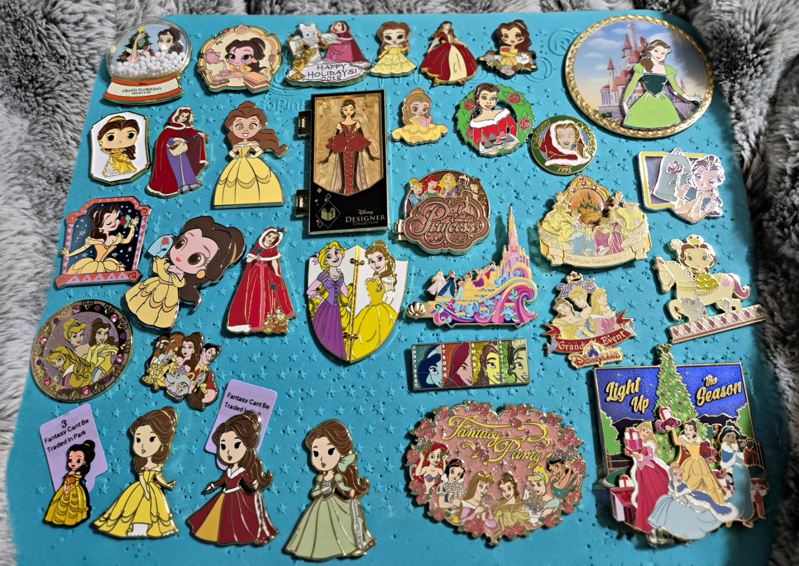 Disney Belle Beauty & The Beast Pin Set Limited Edition Exclusive Dangle WDI