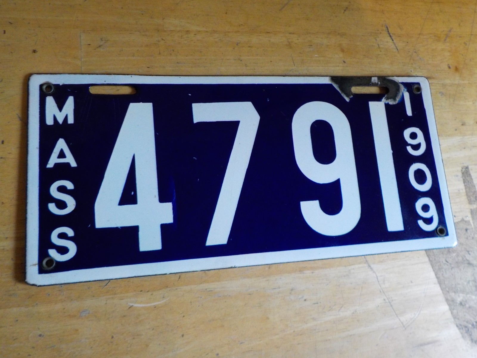 1909 Massachusetts Mass Porcelain License Plate Tag low number Four Digit 4791