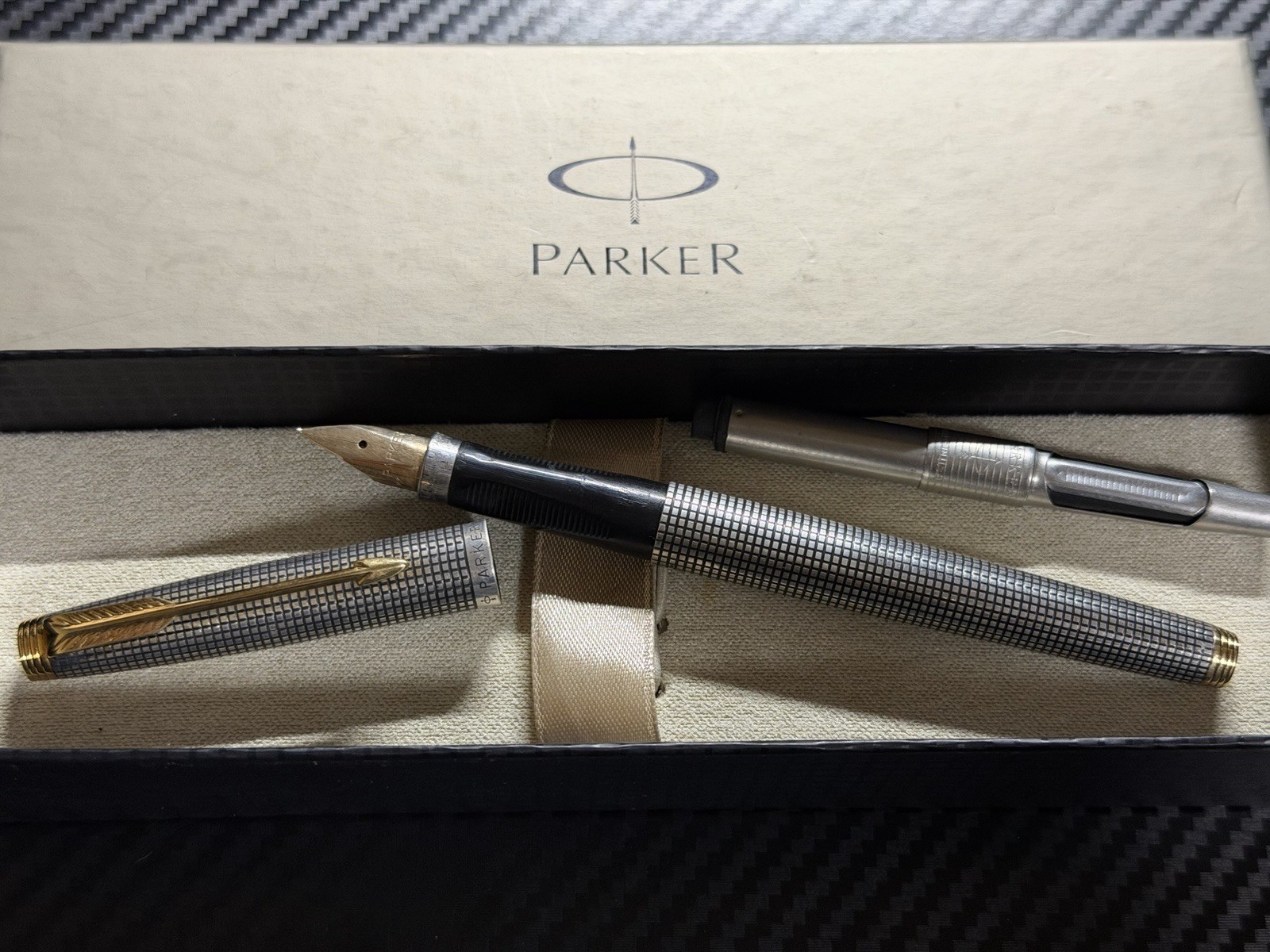 Excellent Parker 75 Ciselé XF Extra Fine Sterling Silver Fountain Pen