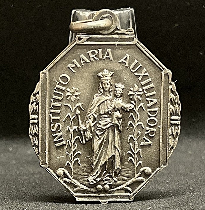 Argentina 1930´ antique Mary Help Institute Education Award medal