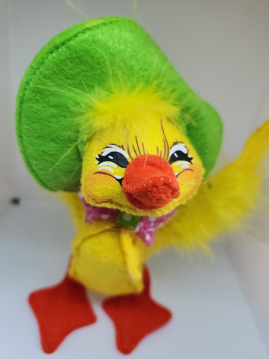 Annalee Spring Easter Doll duck with green top hat. 2015, 7 Inch.