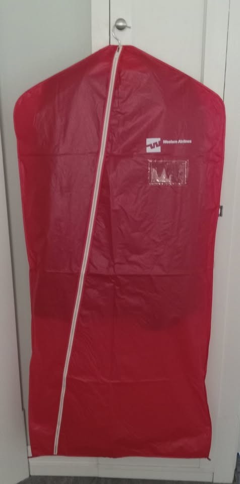 2 Western Airlines Garment Bags for men\'s & women\'s apparel & 3 carry handles 2 Western Airlines Garment Bags for men\'s & women\'s apparel & 3 carry handles