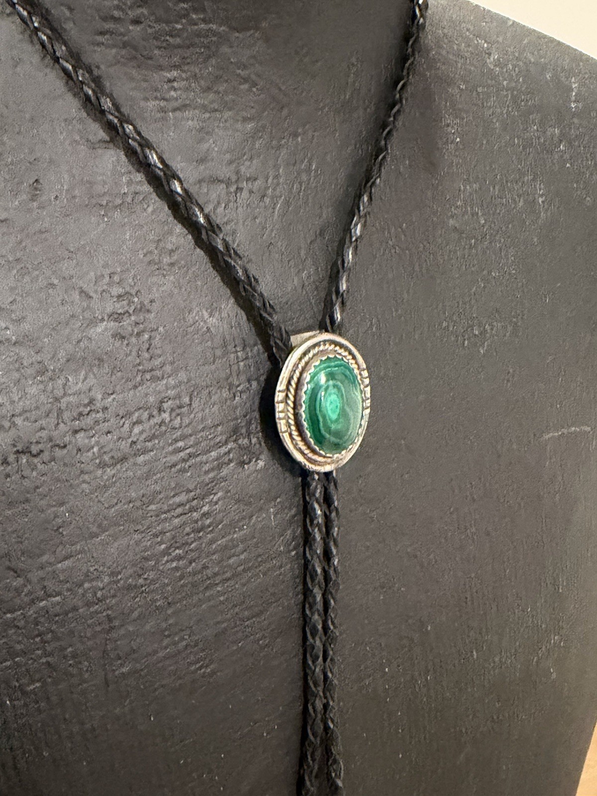 Native American Rare Vintage Navajo Malachite Sterling Silver Bolo Tie Signed RJ