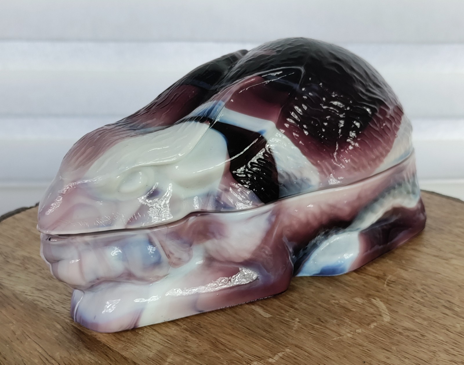 Vintage Westmorland Purple Slag Glass Bunny Rabbit Keepsake Trinket Box
